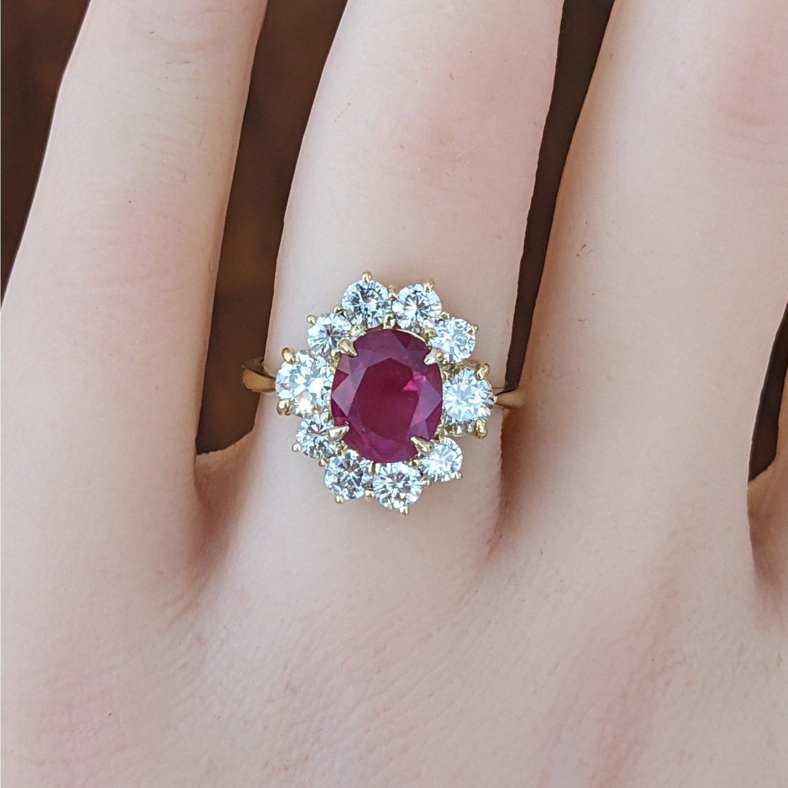 GIA No Heat Burma Ruby 3.00 ct in Diamond and 18k Yellow Gold Setting