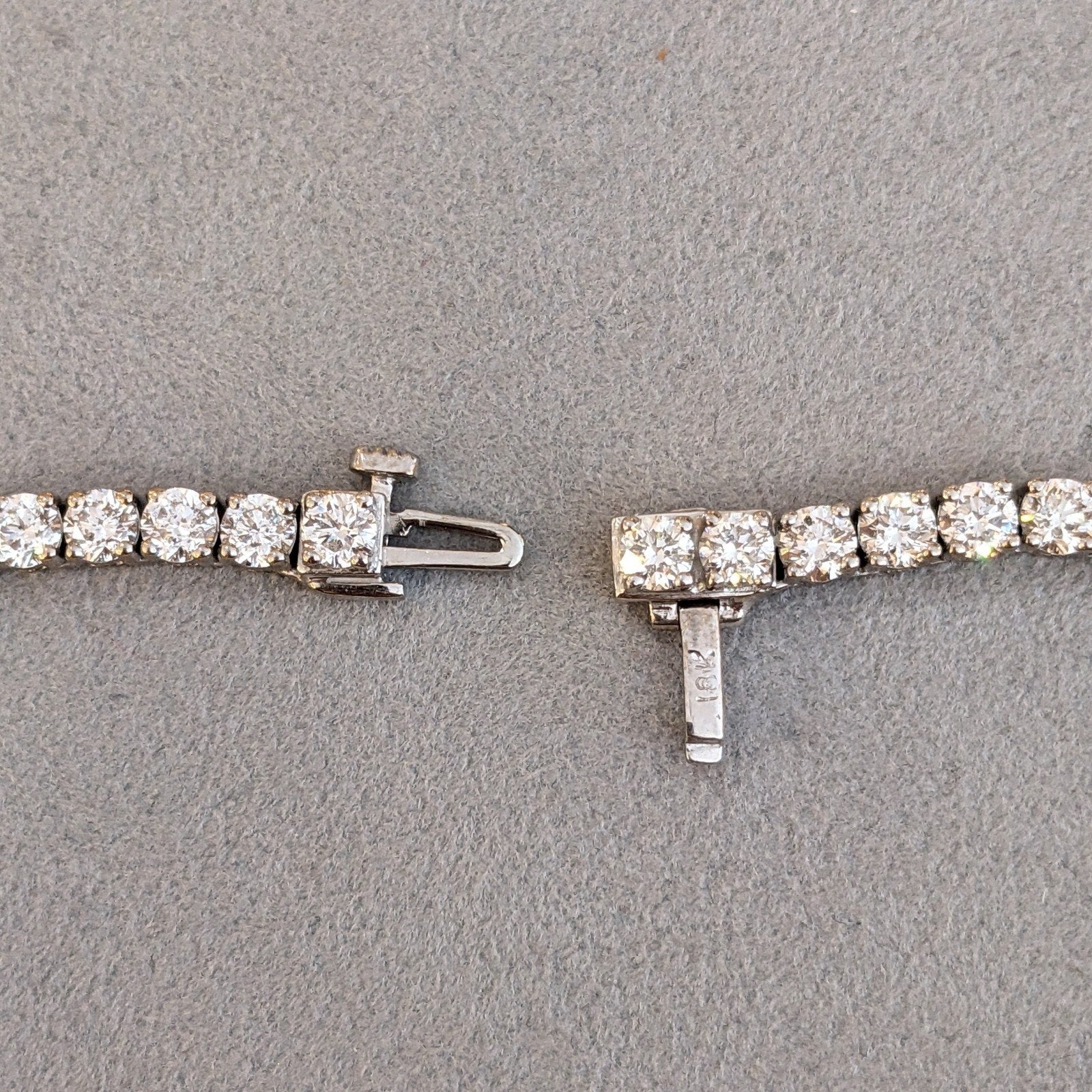 Natural Diamond Tennis Necklace in 18k White Gold 16.75 inches