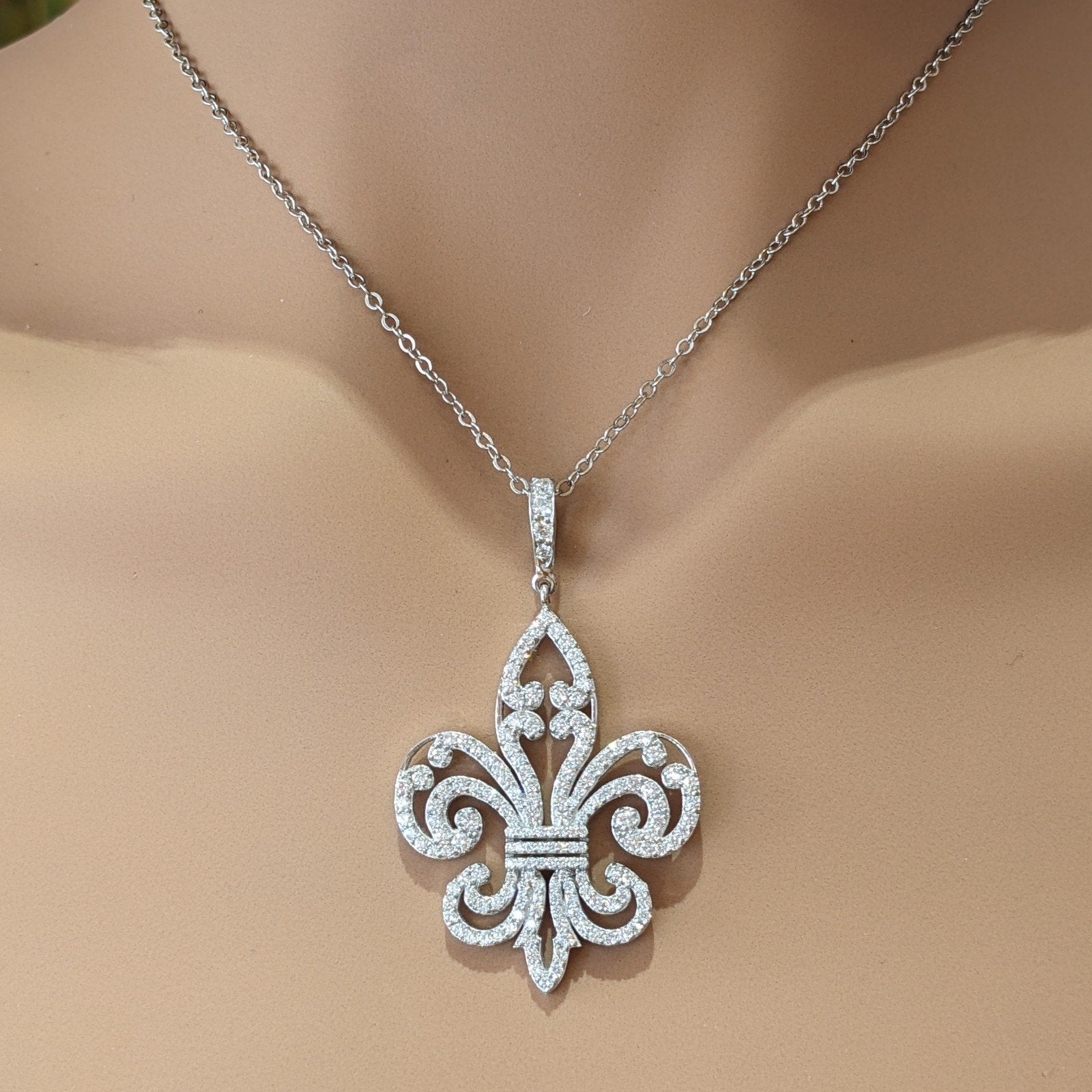 Diamond Fleur de Lis Pendant Necklace in 18k/14k White Gold